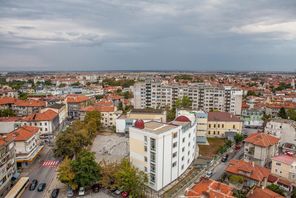 Panorama Top Floor Rooms In Hotel Tundzha Yambol Exteriör bild